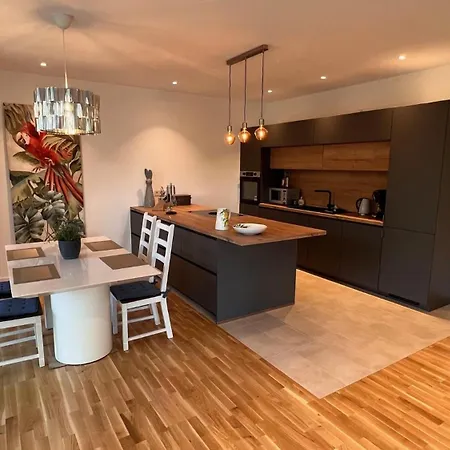 Melanie Διαμέρισμα *